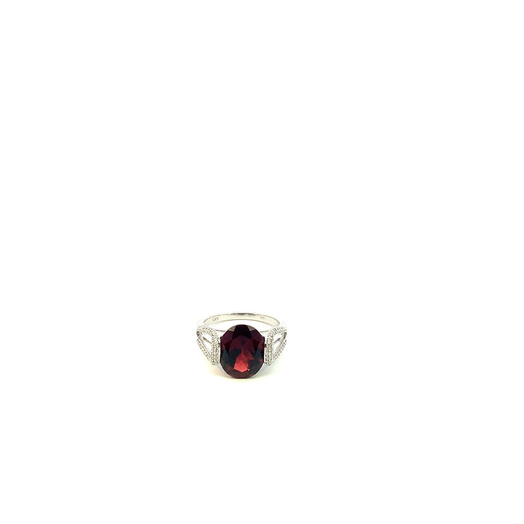 Ladies Deep Red Garnet Ring with 14K White Gold and Natural Diamond Setting